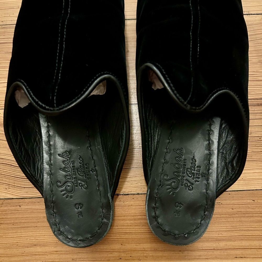 Sabah Catalina Black Velvet Babas. Womens Size 40. - Picture 6 of 14